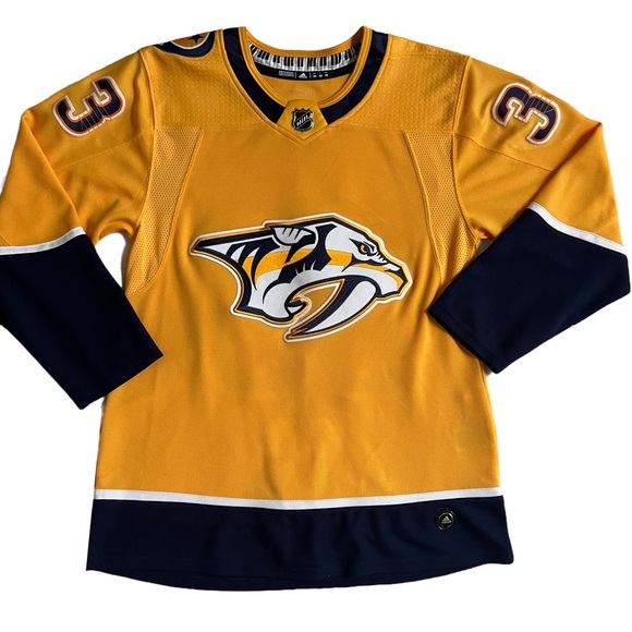 NWOT ADIDAS / NASHVILLE PREDATORS / NHL GOLD VIKTOR ARVIDSSON 33 HOME JERSEY - Picture 1 of 11